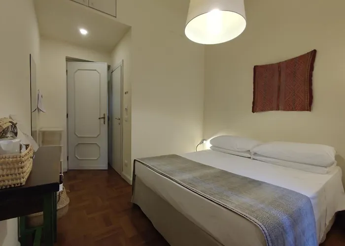 Crocetta Oda ve Kahvaltı 3*