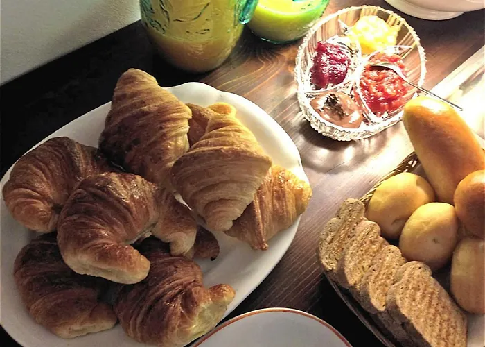 Oda ve Kahvaltı Crocetta 3*